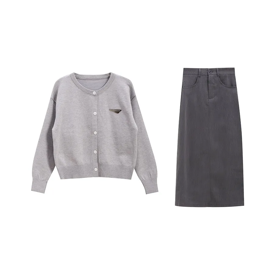 QUIET ANGEL Женские комплекты с юбкой