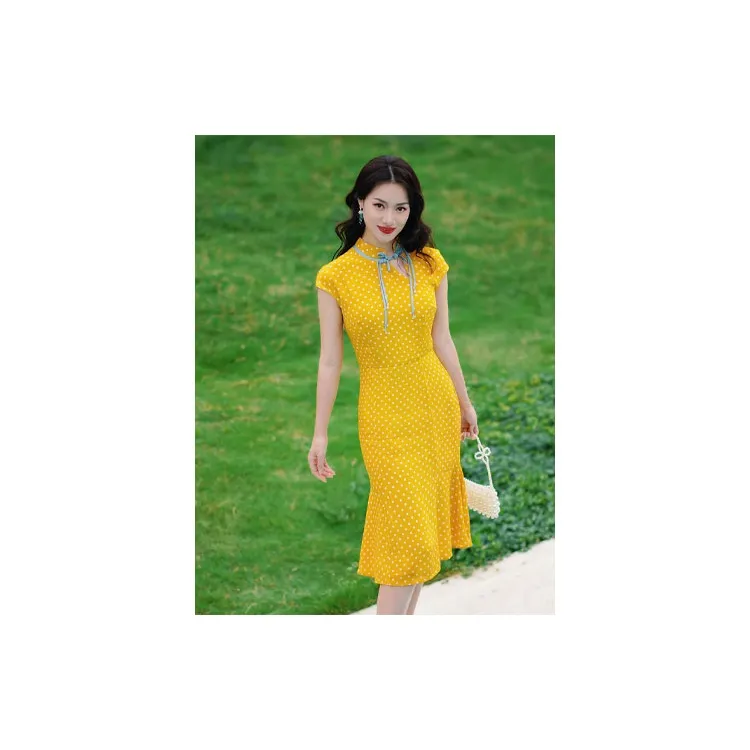 Shimiko Cheongsams Women's Heartfelt Poetry