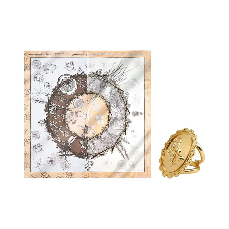 MARJA KURKI Шарфы из шелка Mulberry Женские