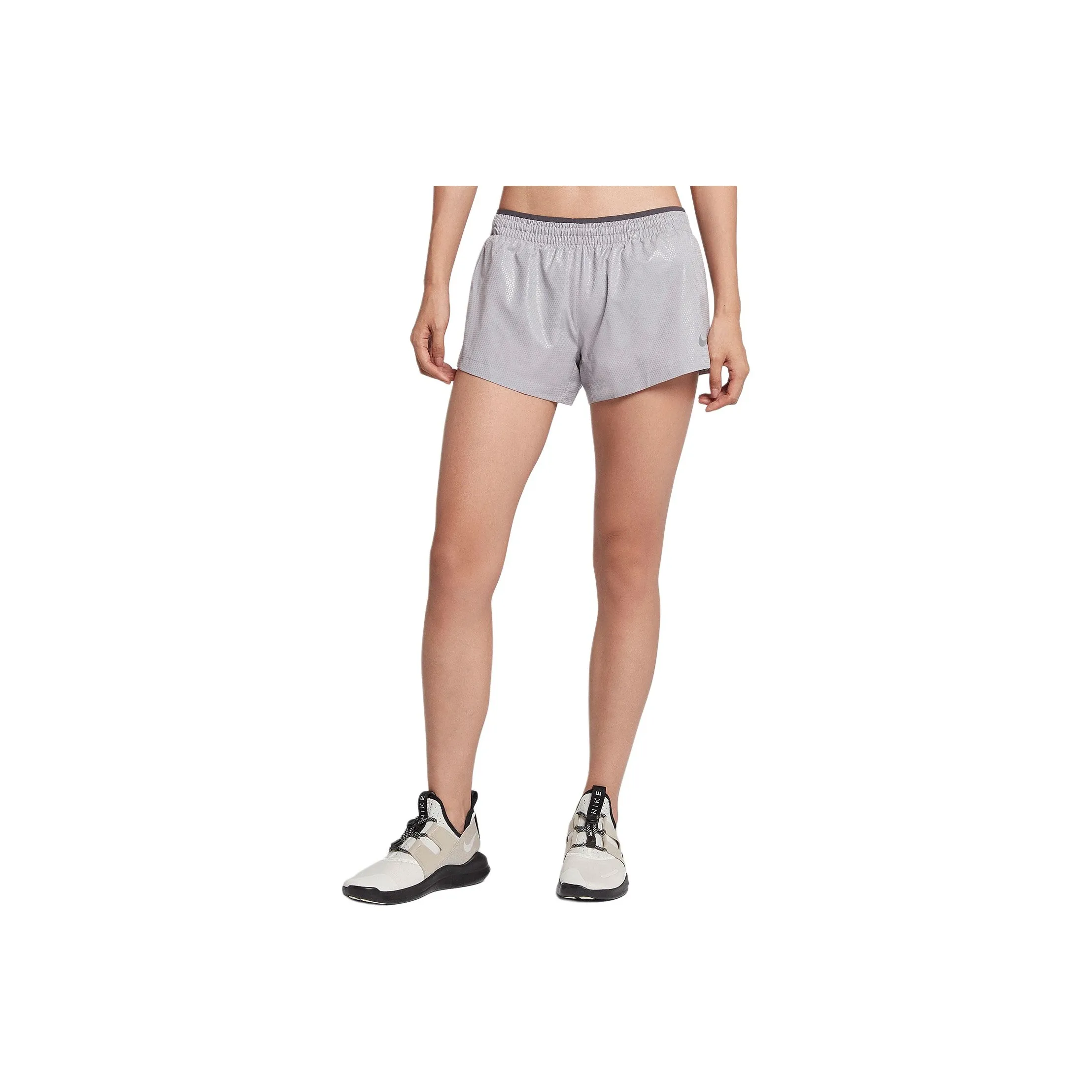 Nike Повседневные шорты Женские Серебряные