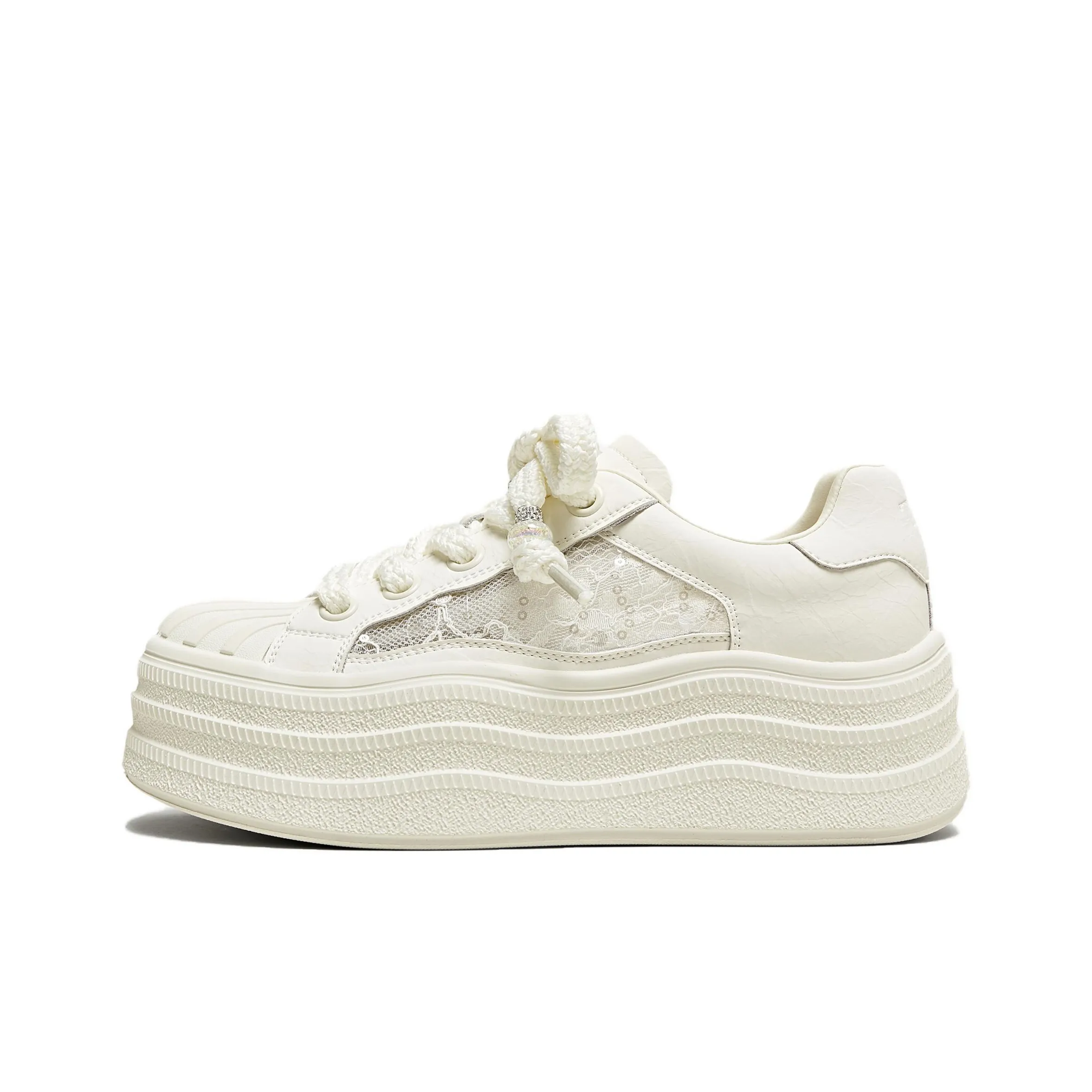 TATA Low Top Skateboard Shoes Women's Ecru