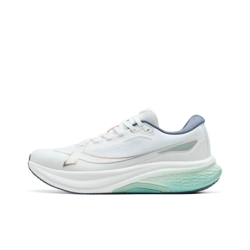 XTEP Slip Resistant And Abrasion Resistant Support Low Top Training Sprint Running Shoes Men's Classic White