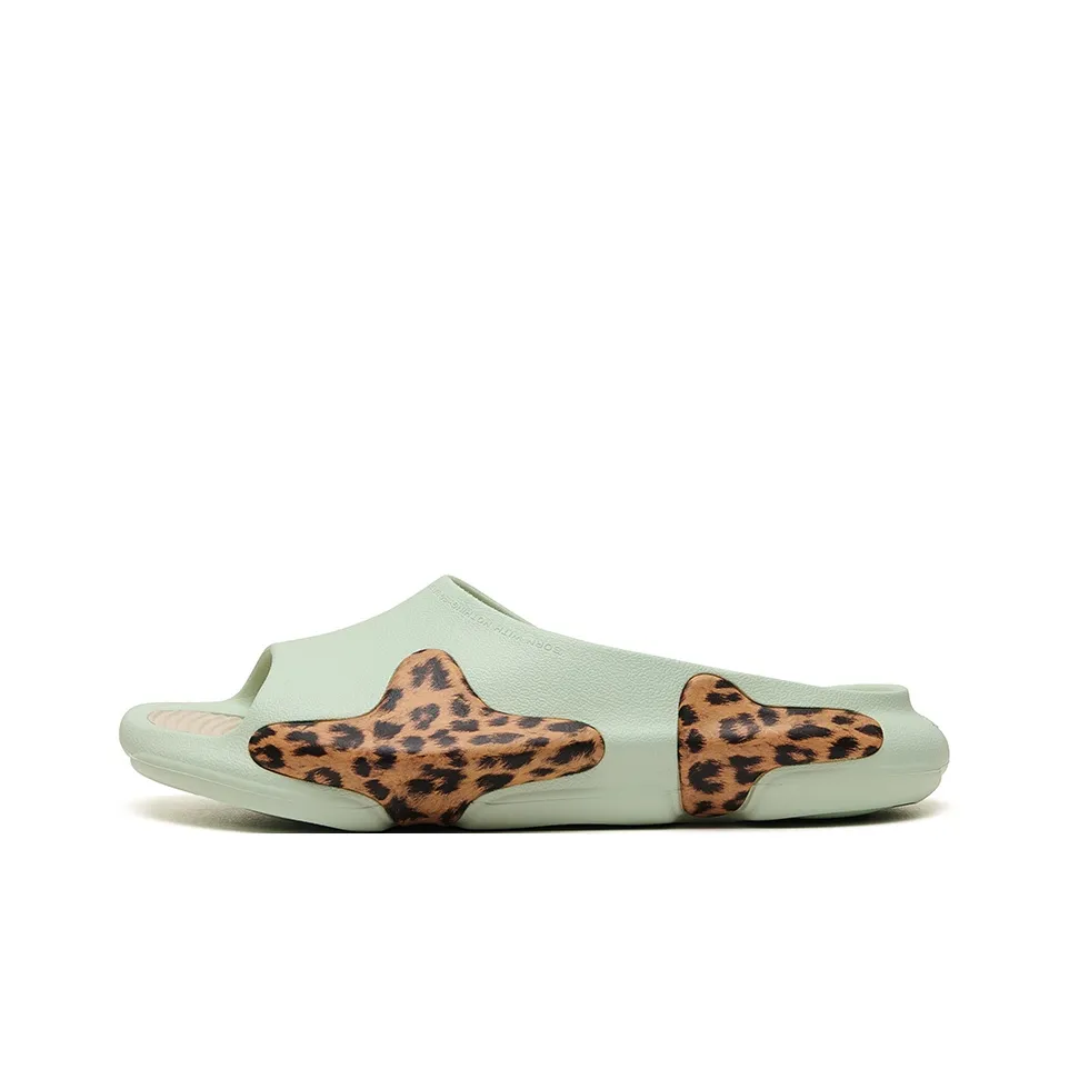 EQLZ EQUALIZER Oasis Shock Absorbers With Slip Resistant Features Slide Slippers Unisex Leopard Print