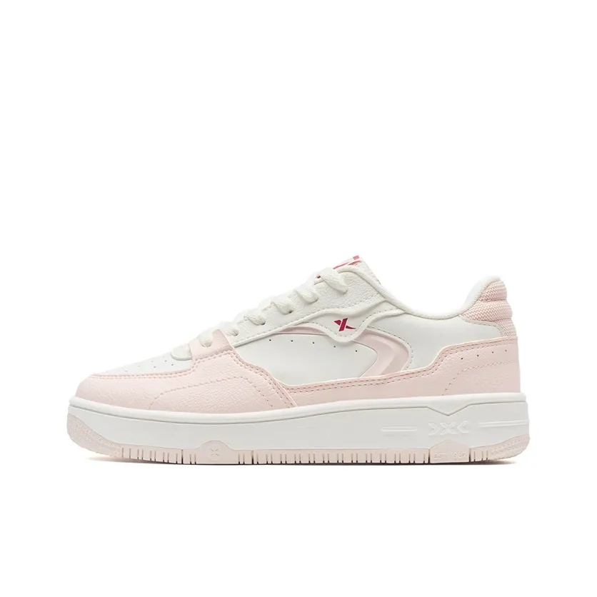XTEP Clover White Wear resistant And Lightweight Low Top Skateboard Shoes Low Women's Pure Pink/Sail White