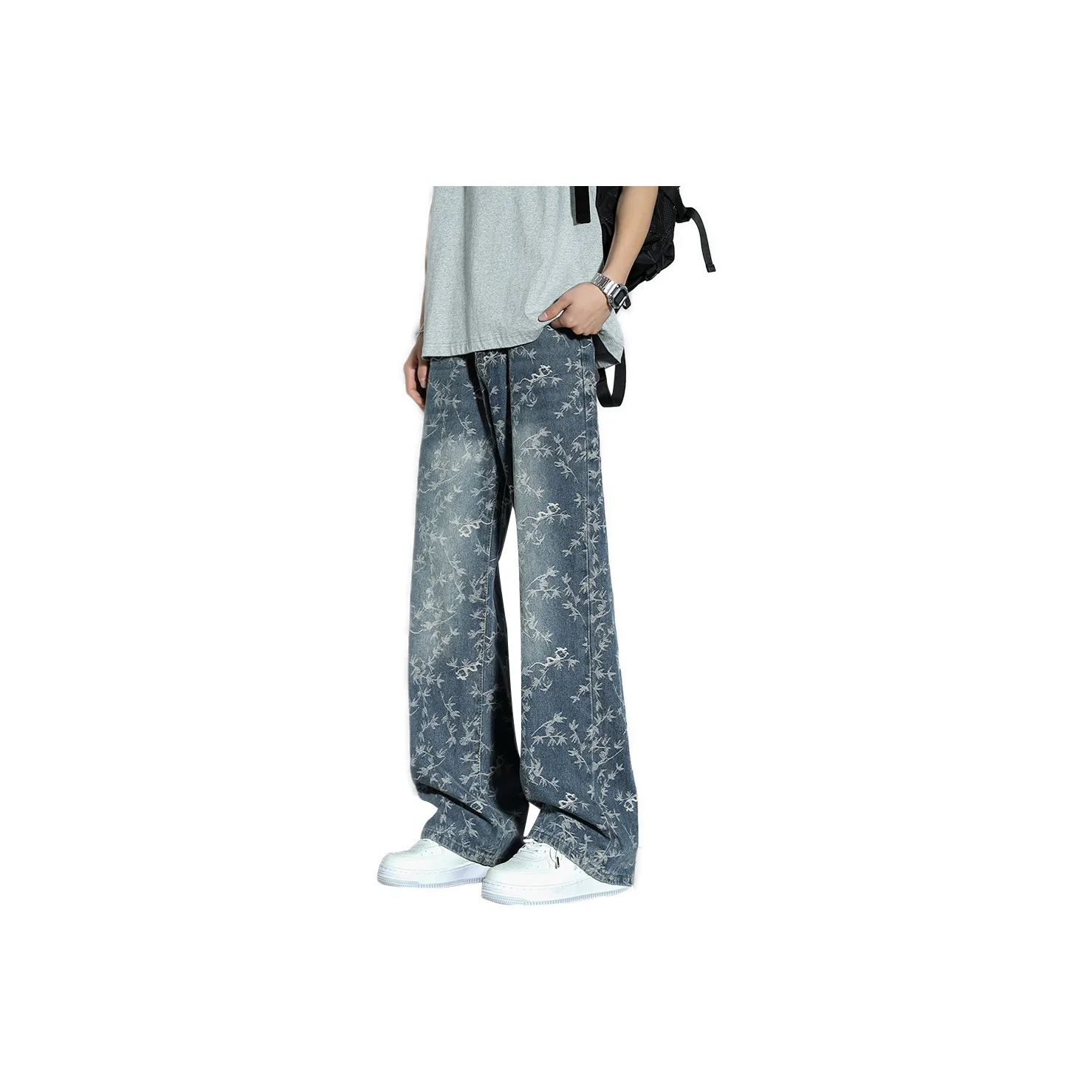 7 Versace Jeans Couture Czarna pikowana torebka crossbody