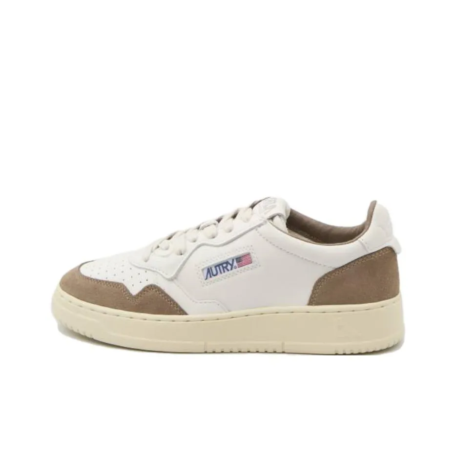 AUTRY Medalist Abrasion Resistant Low Top Skateboard Shoes Men's White Brown