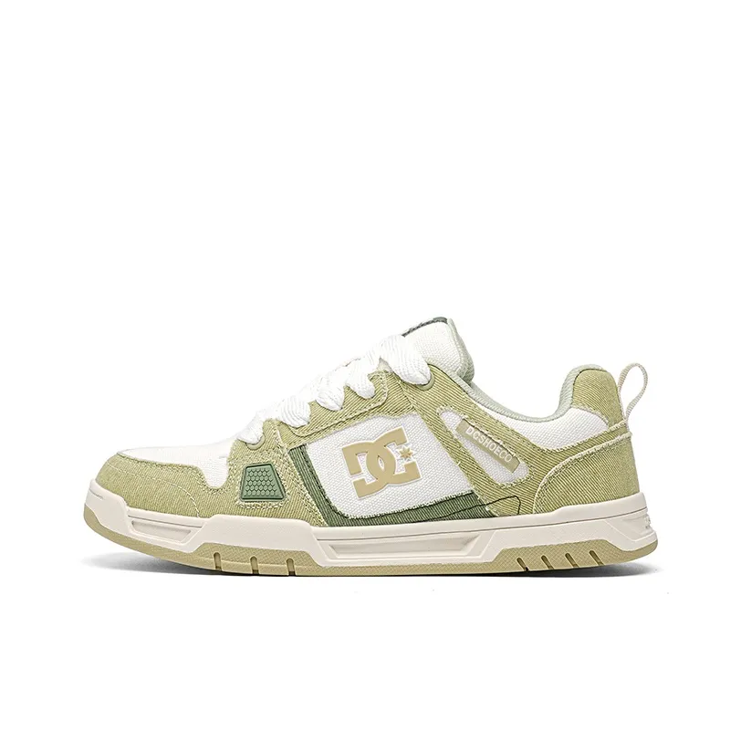 DC Shoes STAG CAS Slip Resistant And Abrasion Resistant Support Low Top Skateboard Shoes Unisex