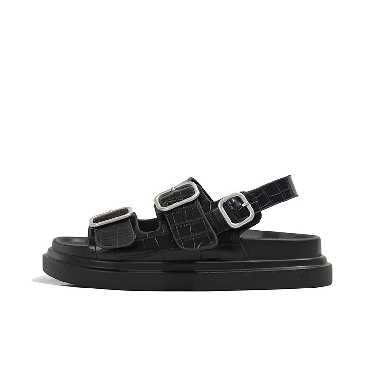 Old Meow Пляжные сандалии Женские Черный