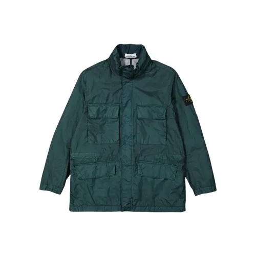 STONE ISLAND Мужские куртки темно-зеленого цвета