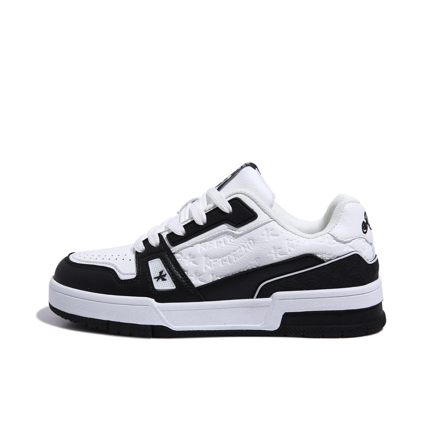 KFT Cloud Pattern Height Increasing, Abrasion Resistant, Lightweight, And Breathable Low Top Skateboard Shoes Unisex