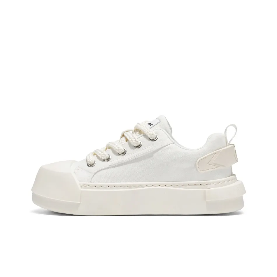 TEXWOOD Slip Resistant Coverage And Balance Low Top Canvas Shoes Men's Box