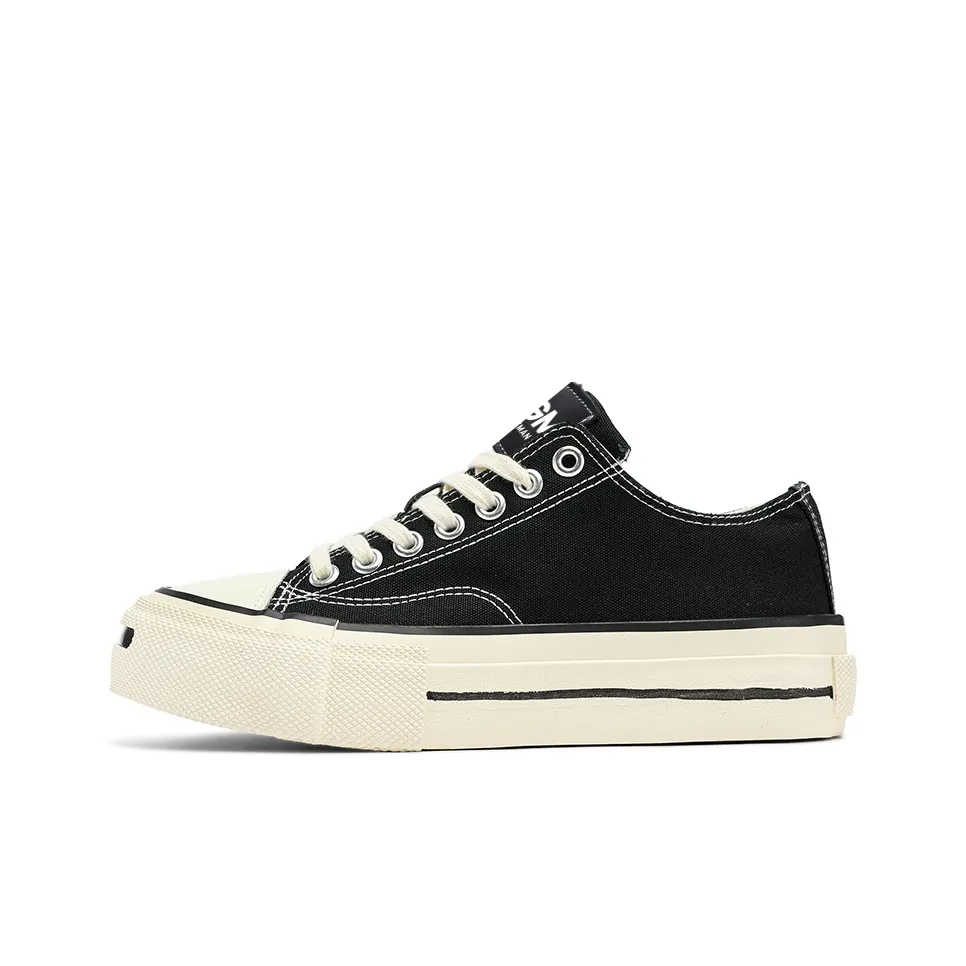 OUGLEMEN Lightweight Height Increasing Low Top Canvas Shoes Men's Gift Box Set