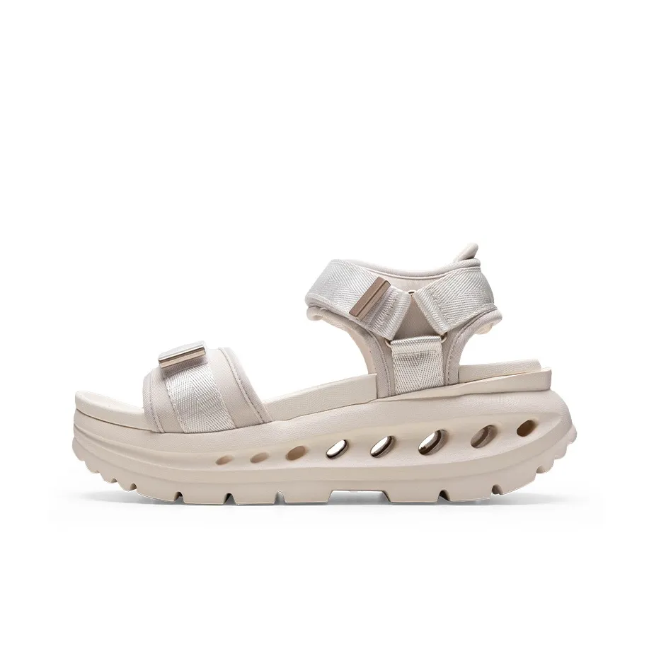 Aung San Пляжные сандалии Женские Кремовый Белый