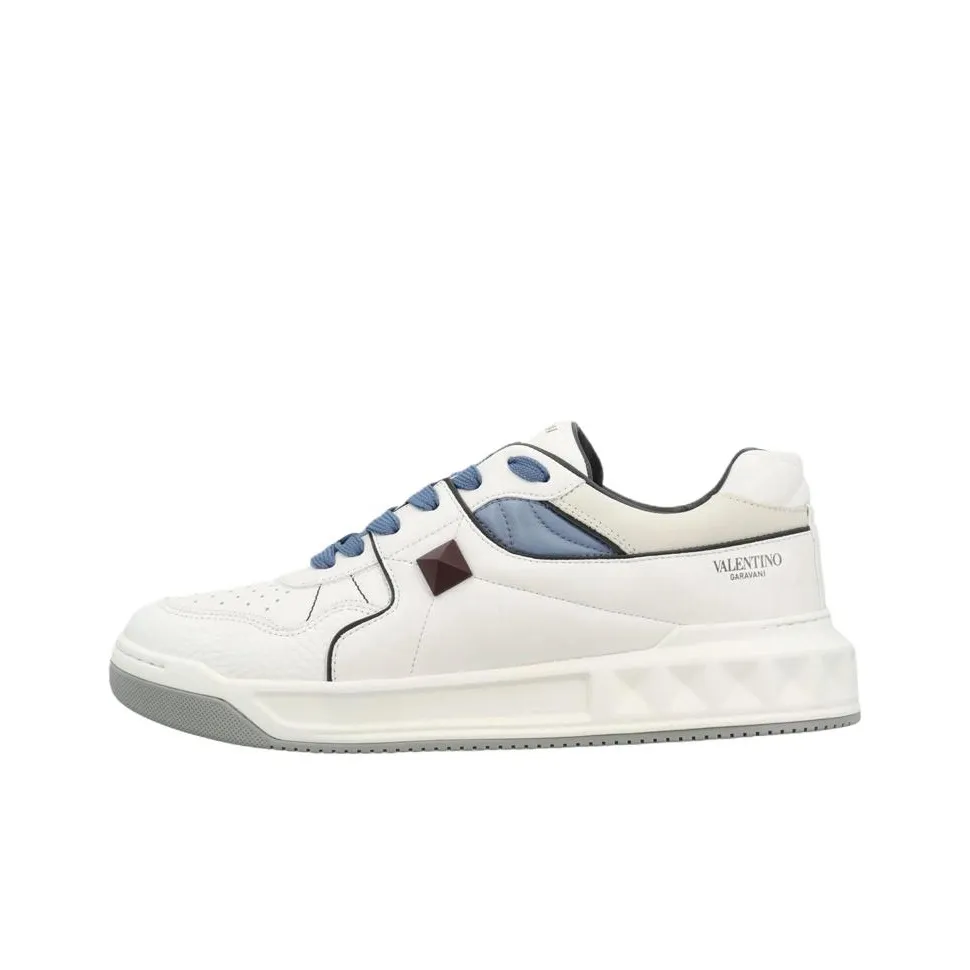 Valentino Garavani One Stud Lace Up Sneakers