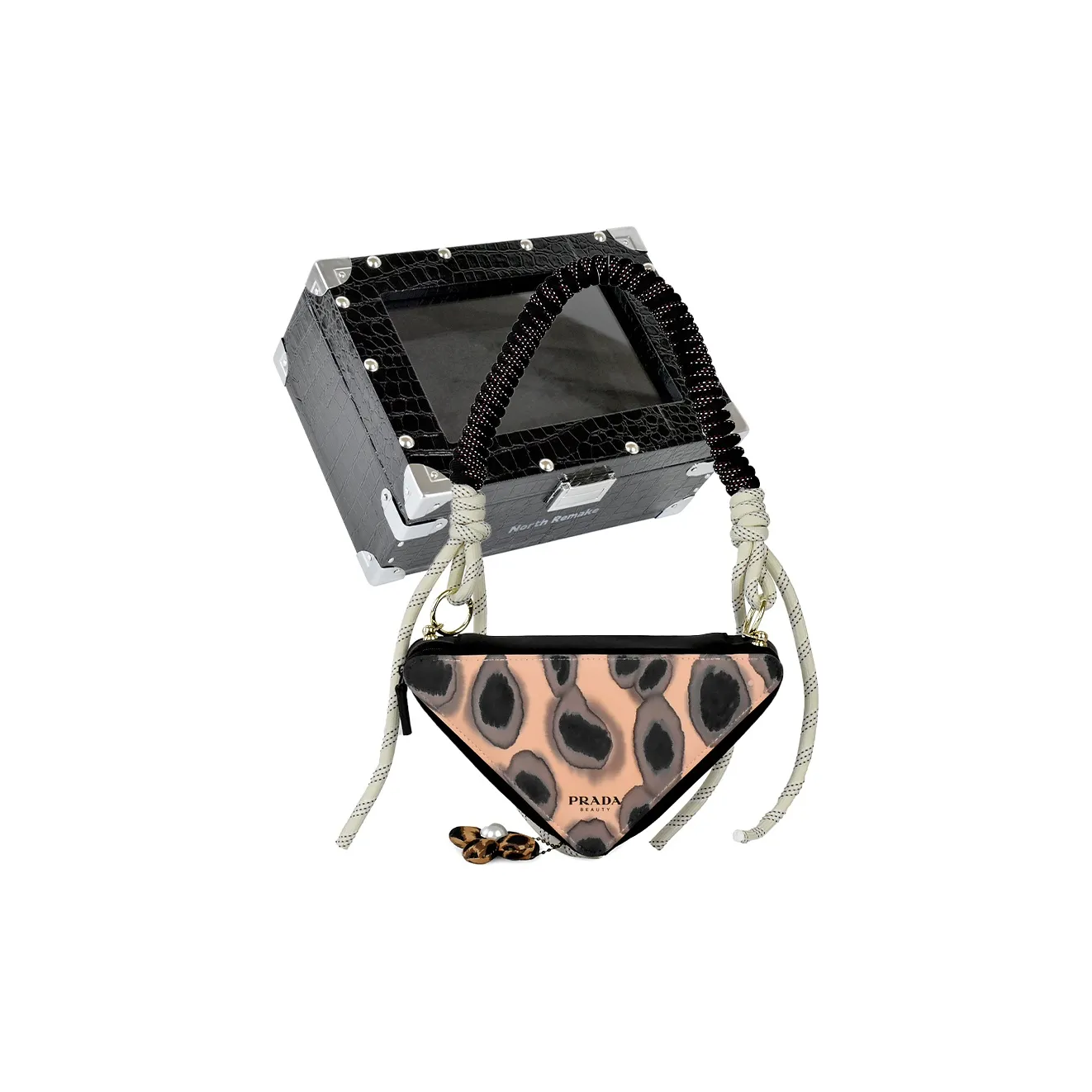 PRADA Косметичка и Туалетные принадлежности Женская