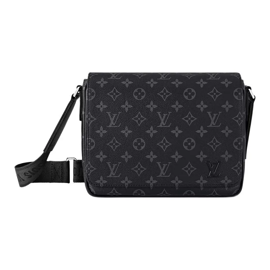 LOUIS VUITTON District Pm Monogram Eclipse