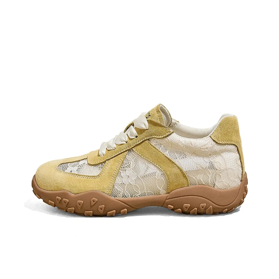 A Poinsettia Princess Casual Женские