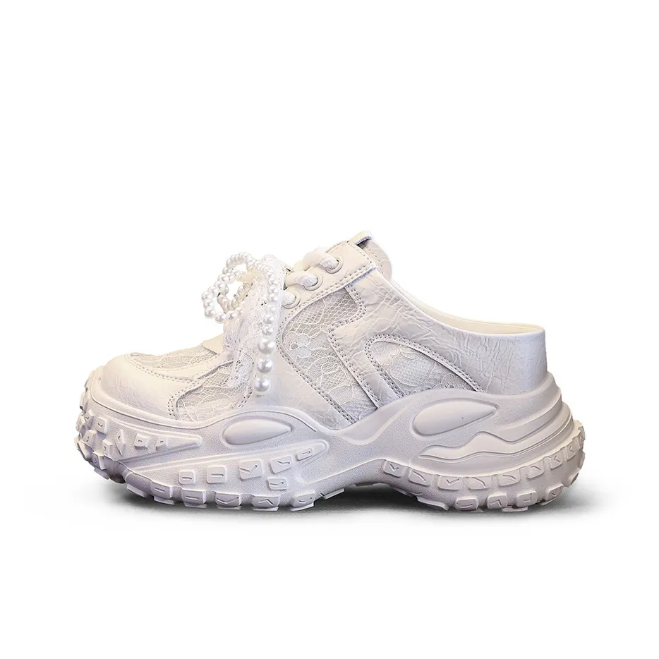 A Poinsettia Princess Домашние тапочки Женские