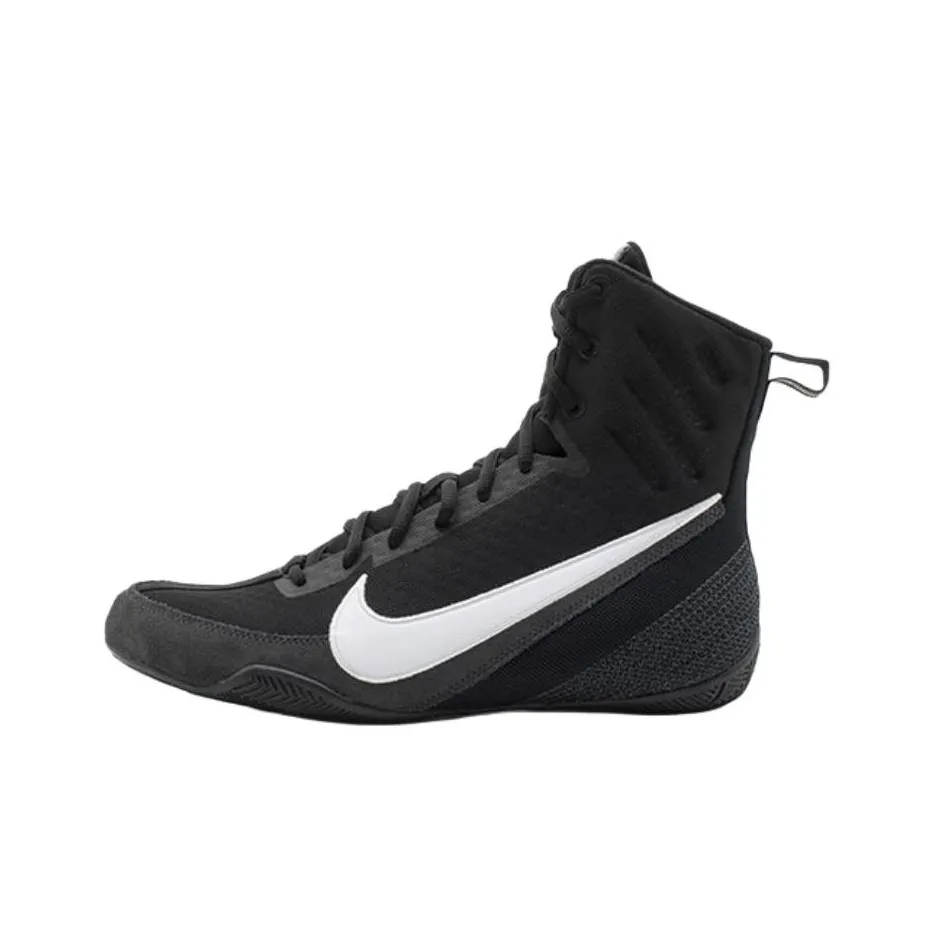 Nike MACHOMAI 3 Дышащие Высокие Кроссовки для Тренировок Унисекс Черно-Белые