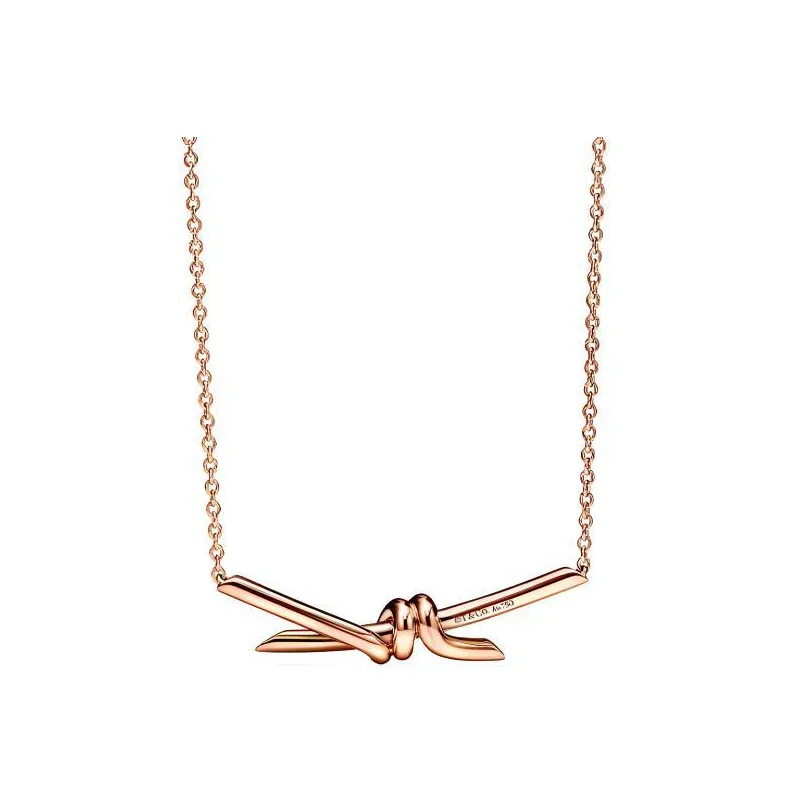 TIFFANY & CO. Knot Collection Karat Gold Necklaces Women's
