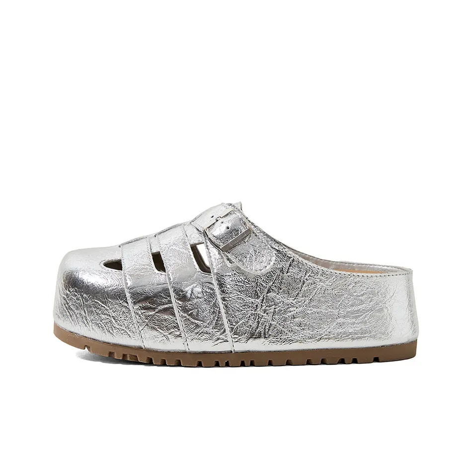 A Poinsettia Princess Домашние тапочки Женские