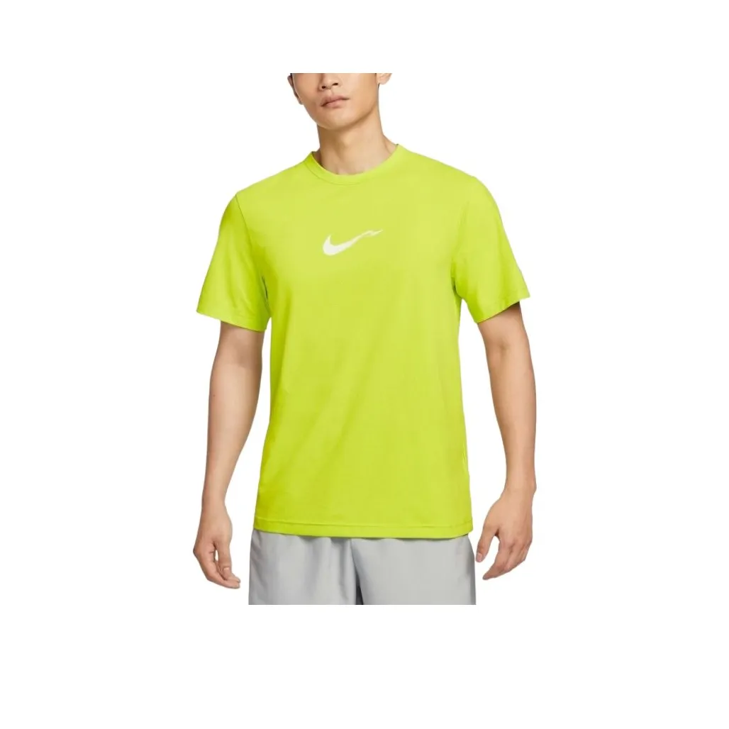 Nike HYVERSEDri Fit T Shirt Men's Yellow