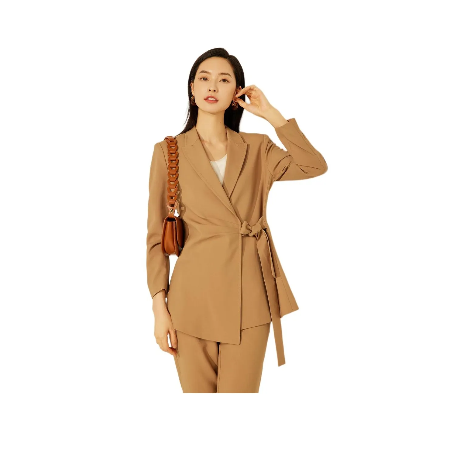 BBLLUUEE Бизнес-костюм женский элегантный цвет CAMEL