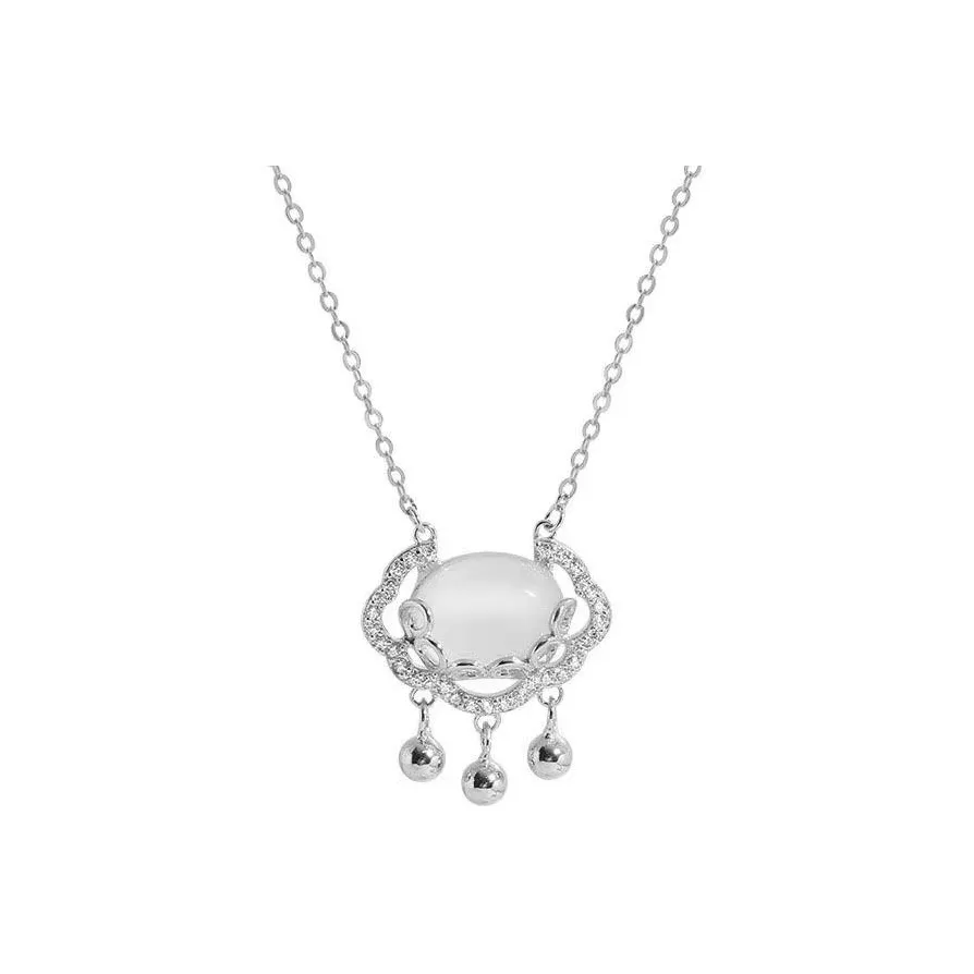 Memories Chalcedony Jade Necklaces Women's