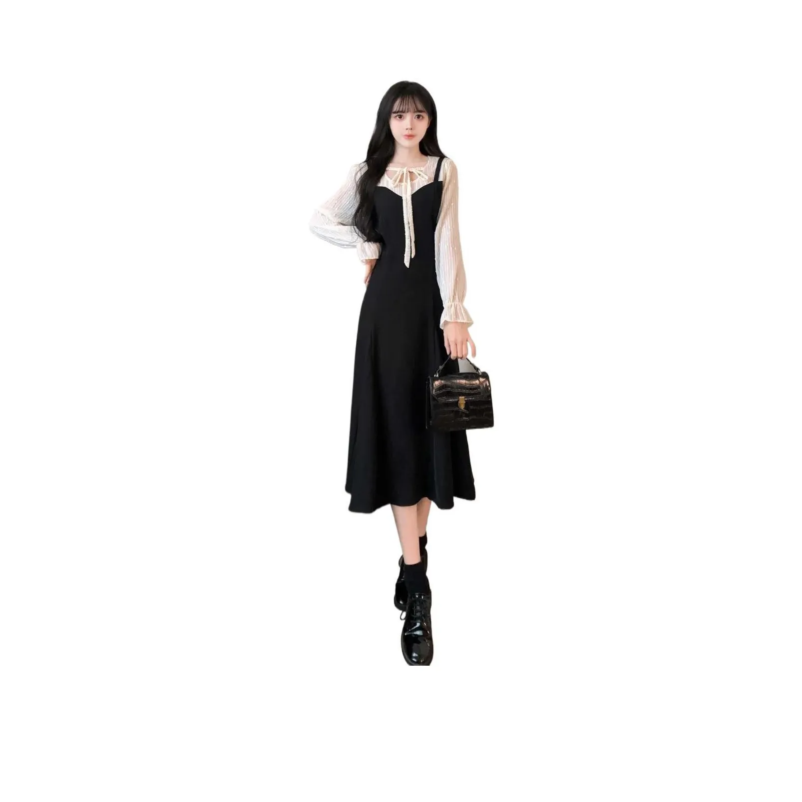 Alxnan Long Sleeved Dress Women's Black