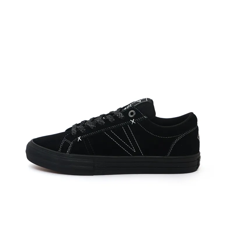 HEISEJINGDIANLINGXINGTU x X JIMSUN Coverage Balance Support Low Top Skateboard Shoes Unisex Black