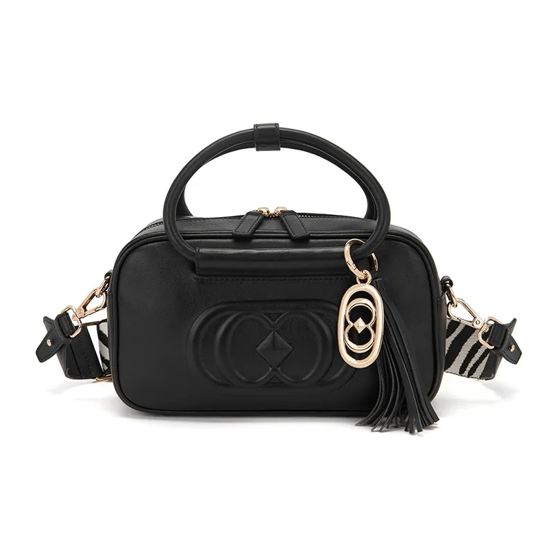 La Carrie Сумка через плечо из натуральной коровьей кожи женская черная