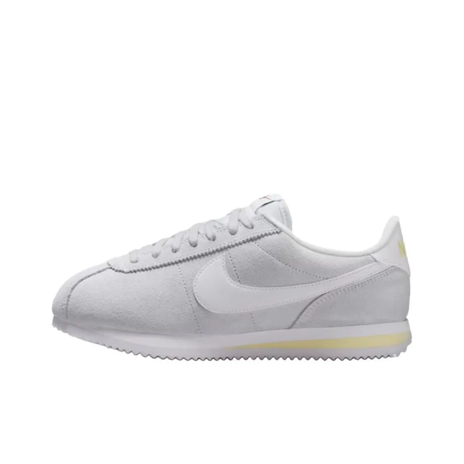 Nike Cortez Беговые кроссовки Женские Серый