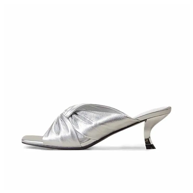 SHOEMAKER QUEEN Заклепки Устойчивые к истиранию Слипоны Женские