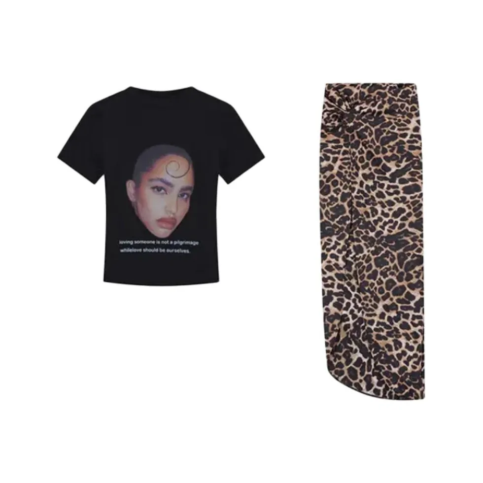 ETSE Женские Комплекты с Юбкой