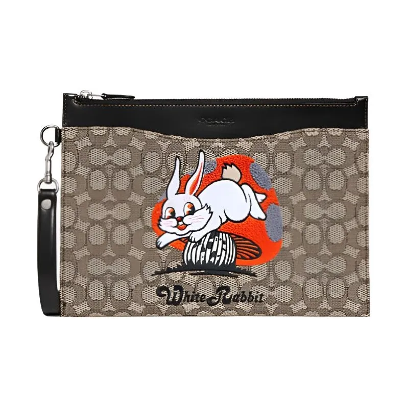 COACH Baymax Rabbit Collaboration Hitch Ткань с Коровьей Кожей Запястье Сумка Клатч Большой Женские Черный Монограмма