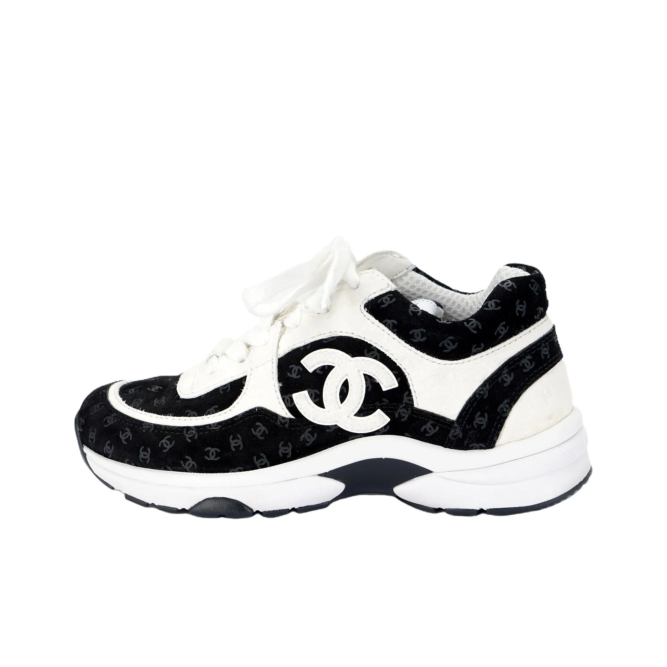 CHANEL Low top Casual Shoes Women's Black White