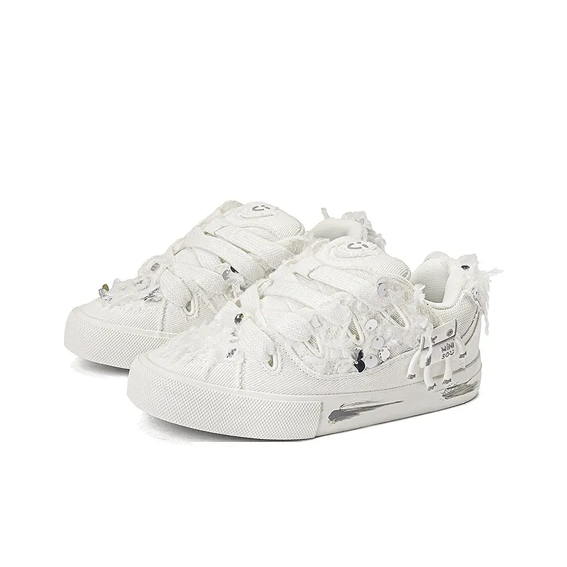 MINISO Low top Skateboard Shoes Women's