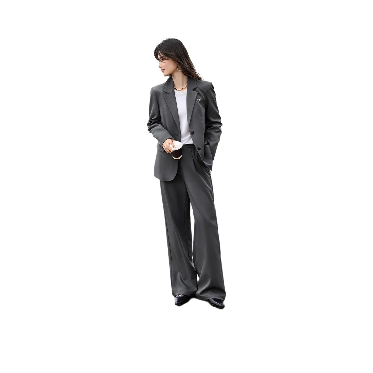 XWI Женские деловые костюмы