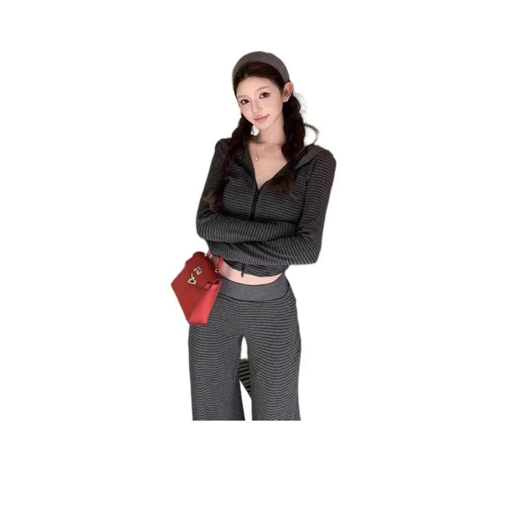 REMOLD Толстовка + Брюки Женские Повседневные Комплекты