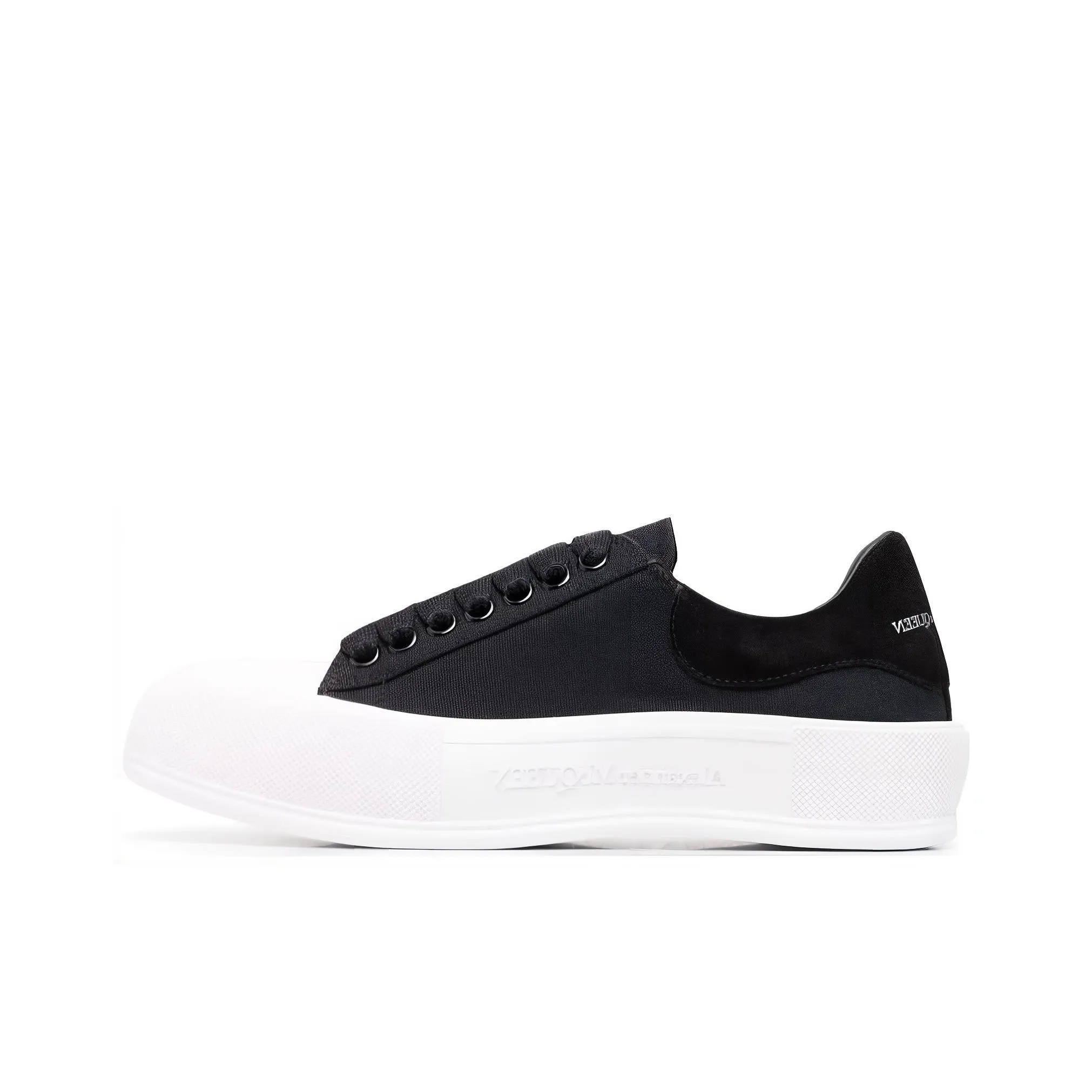 Alexander McQueen Deck Skateboard Shoes Men Low Top Black White