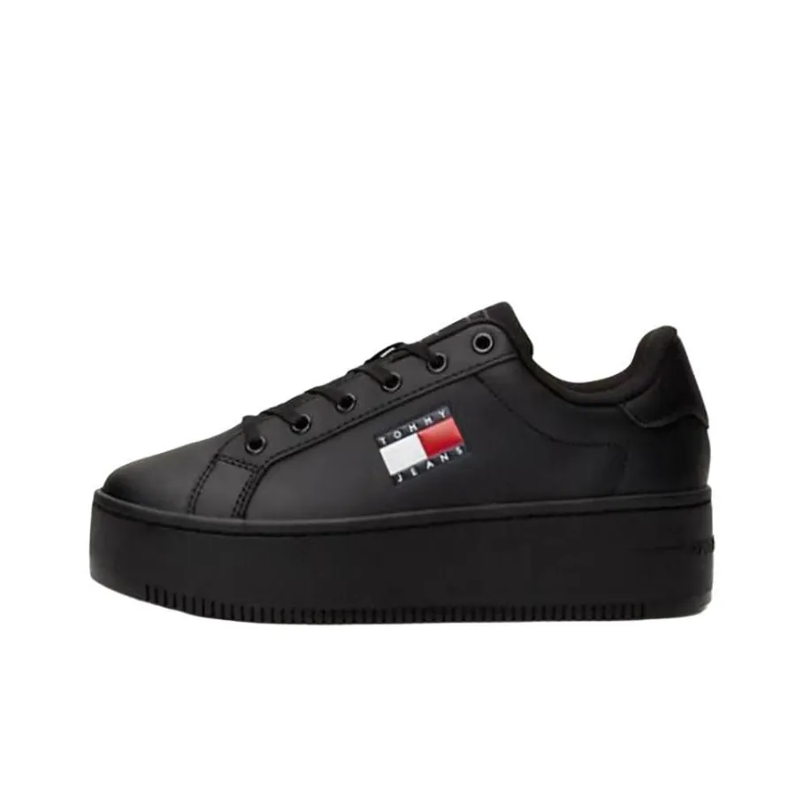 Tommy Hilfiger Skateboard Shoes Women's Low Top Black