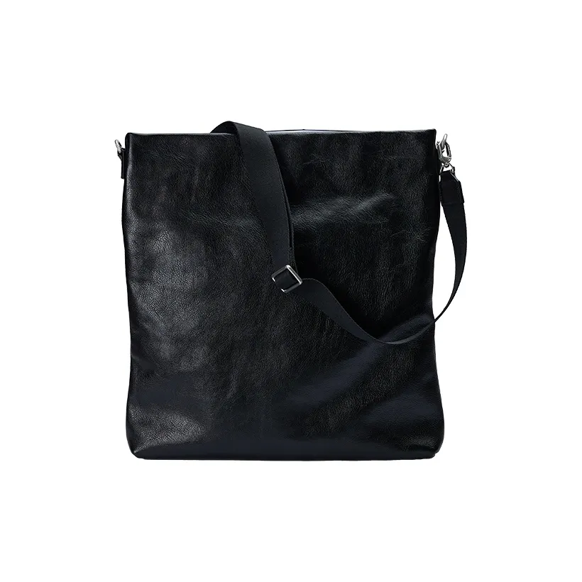 URBAN REVIVO Сумка через плечо из коровьей кожи стандартная мужская черная
