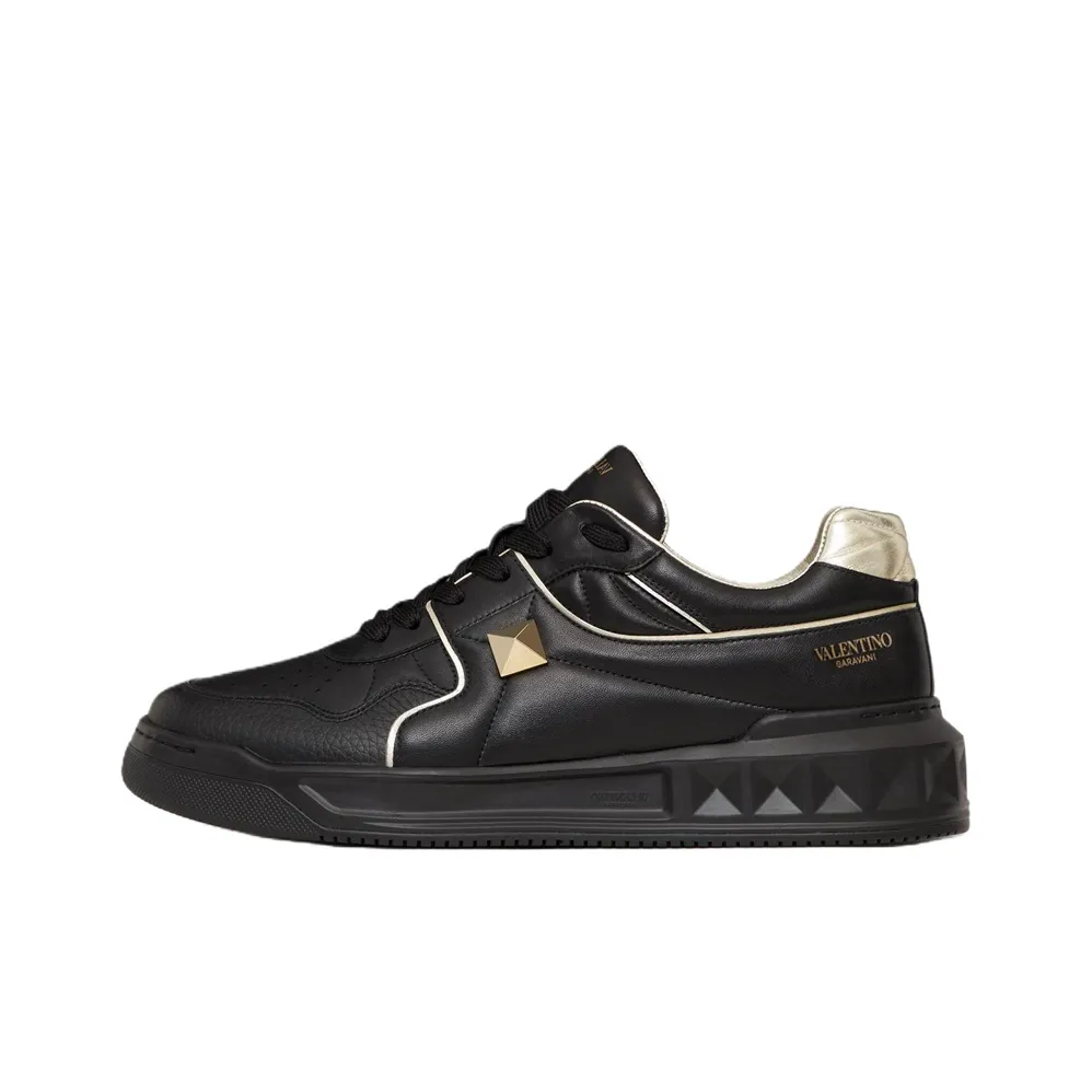 Valentino One Stud Skateboard Shoes Men Low Top Black