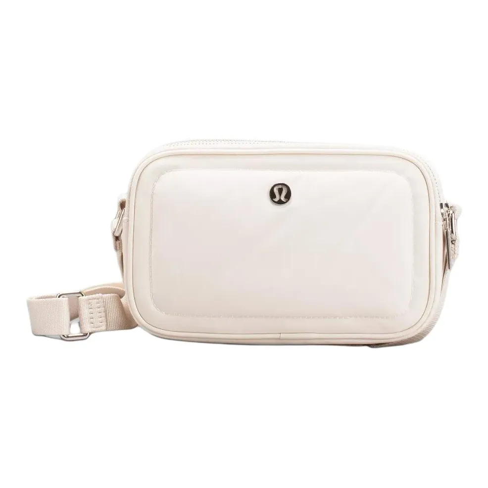 lululemon Переработанный нейлон Camera Сумка Сумка через плечо Стандартная Унисекс Белый