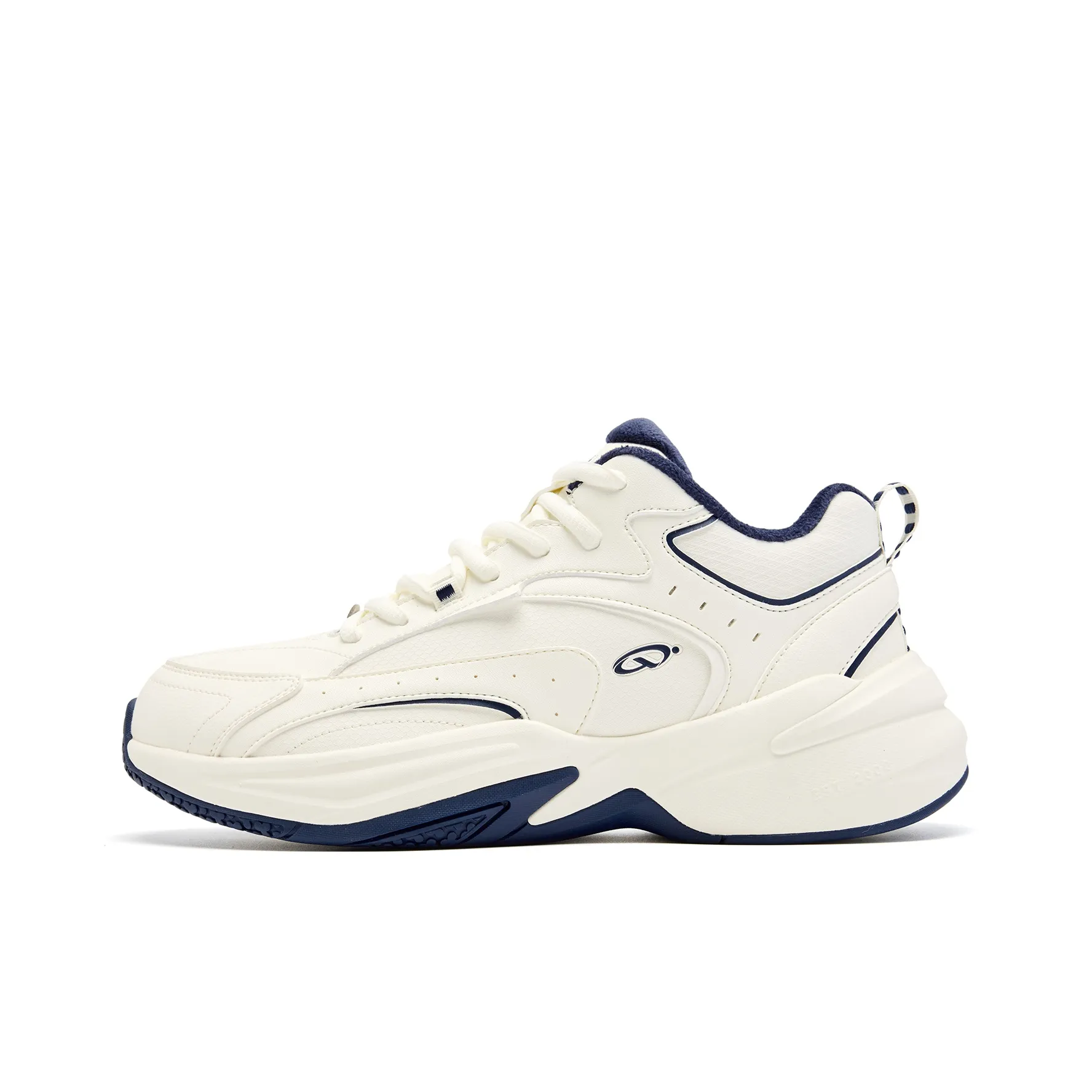 QIAODAN Источник Рожденный Теплоизоляционный Устойчивый к истиранию Противоскользящий Низкий Топ Повседневная обувь Мужская Слоновая кость Графитовый синий