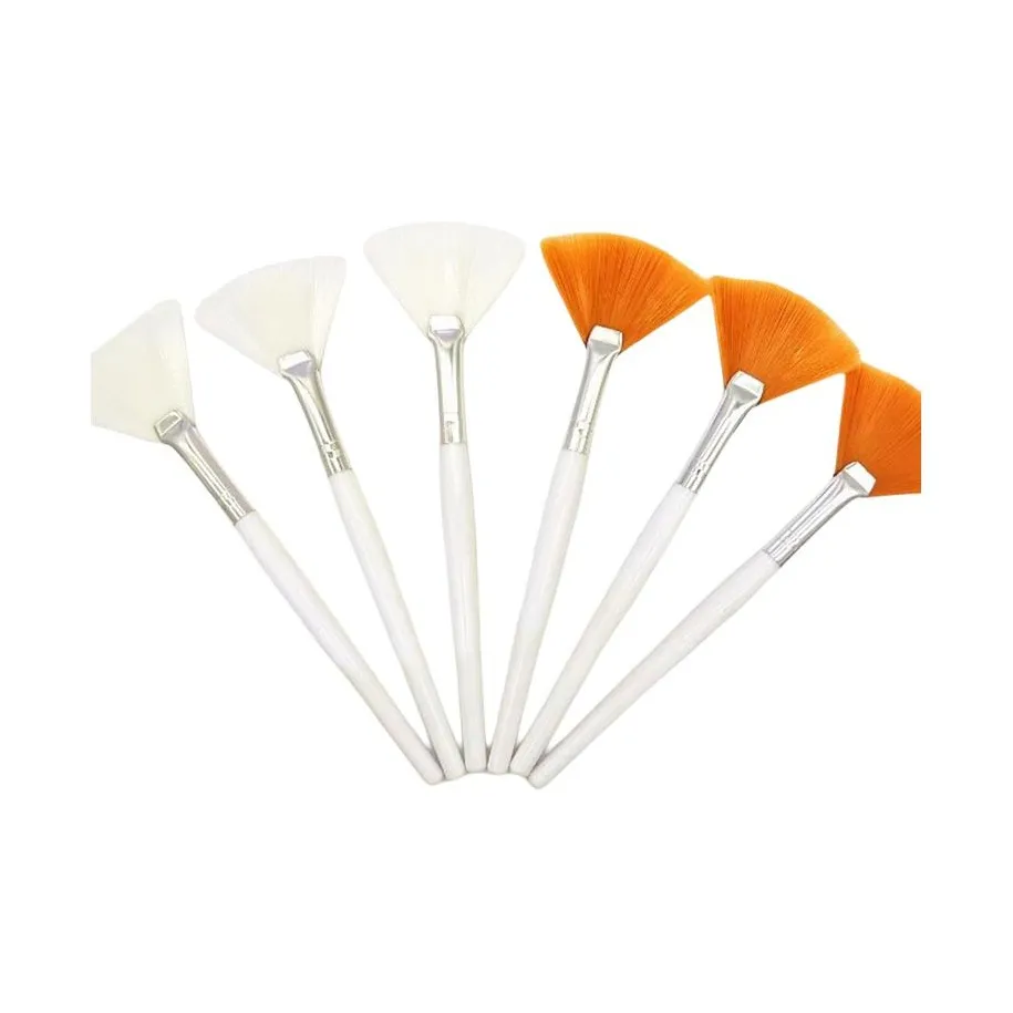 Stubborn Веерообразная AHA Щетка для макияжа Красота Маска Щетка Коррекция Сыворотки Щетка 1 шт