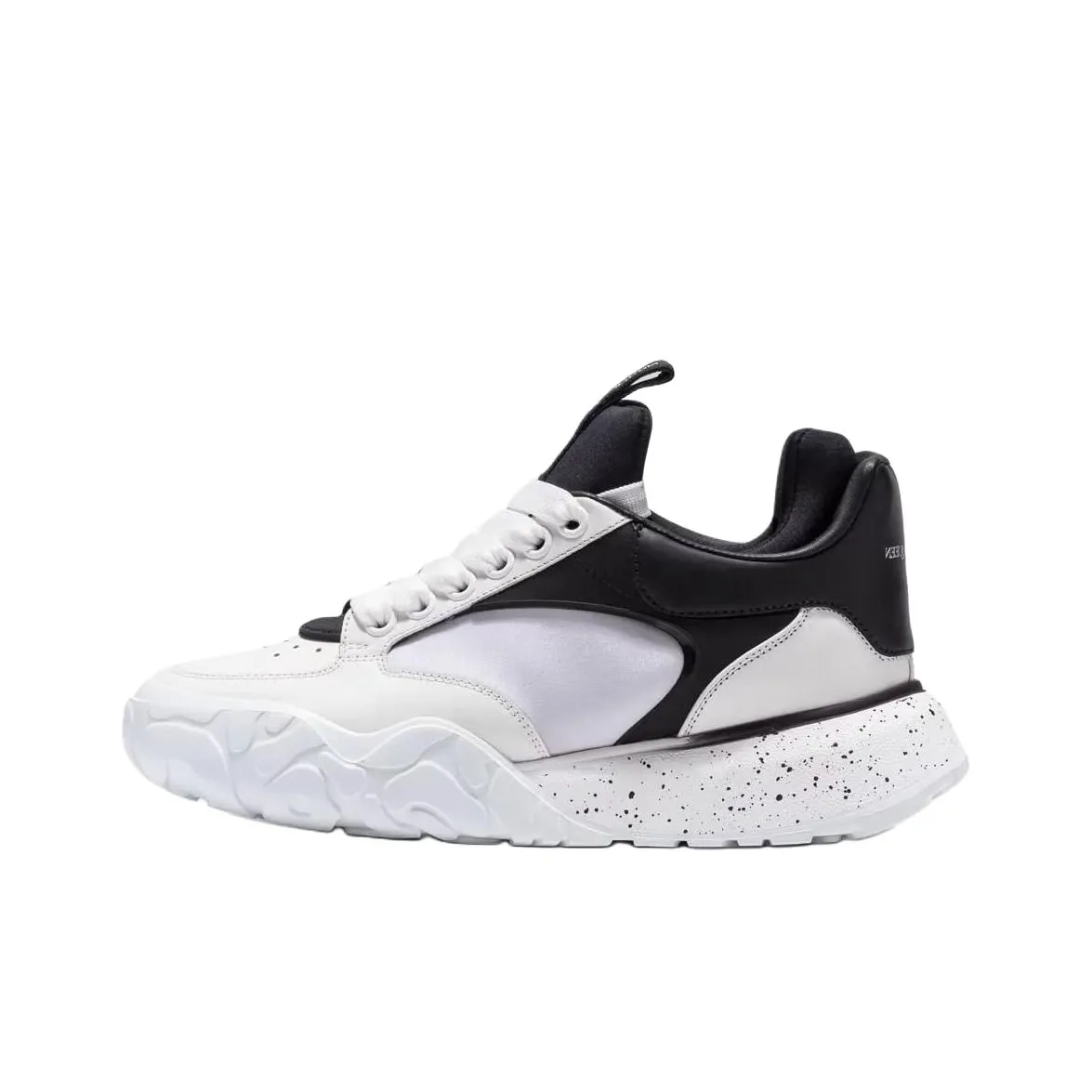 Alexander McQueen Low Top Casual Shoes Women's Black White