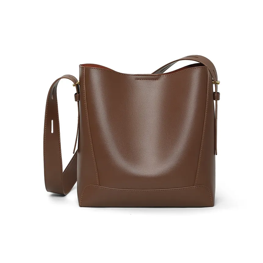 Younger Song Сумка через плечо из коровьей кожи стандартная женская кофейного цвета