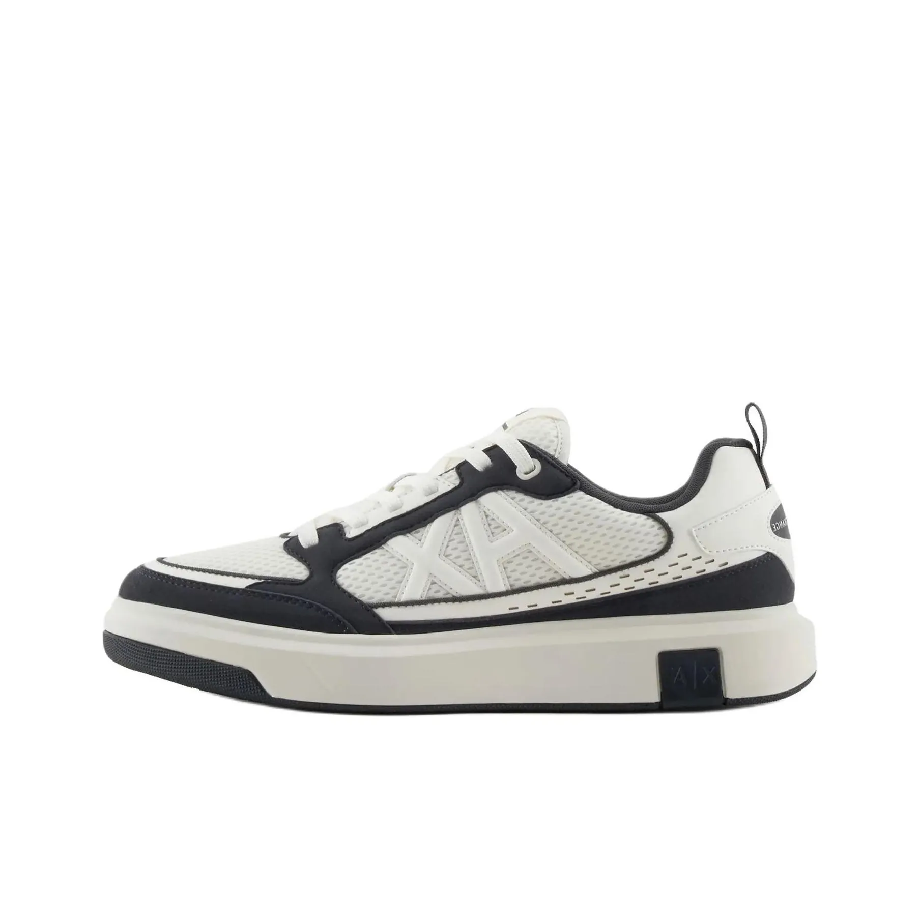 ARMANI EXCHANGEAE Низкие кроссовки для скейтбординга Мужские Белые
