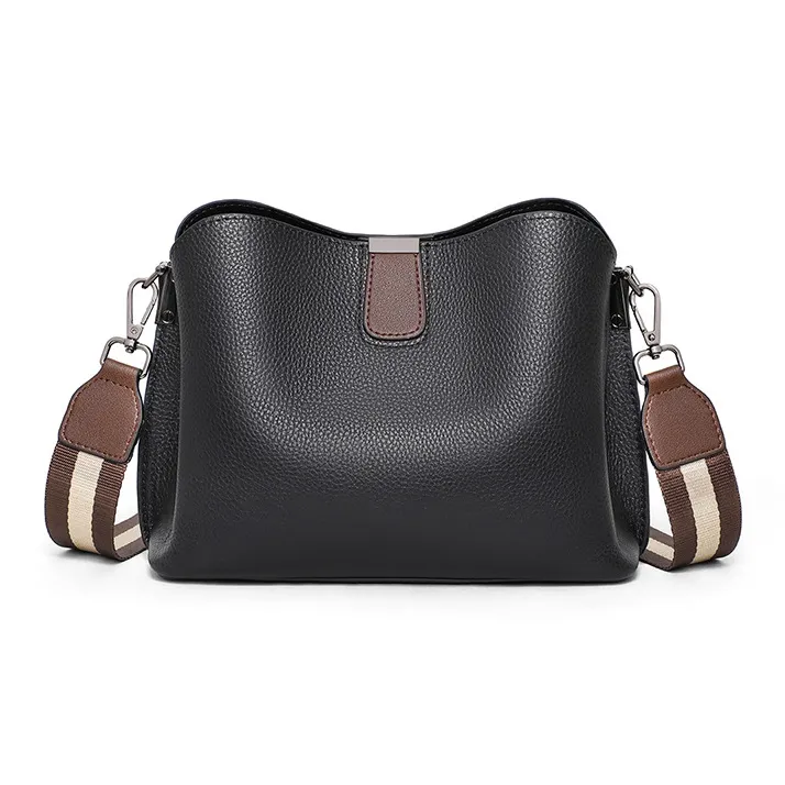 Younger Song Сумка через плечо из коровьей кожи с синтетической кожей стандартная женская черная